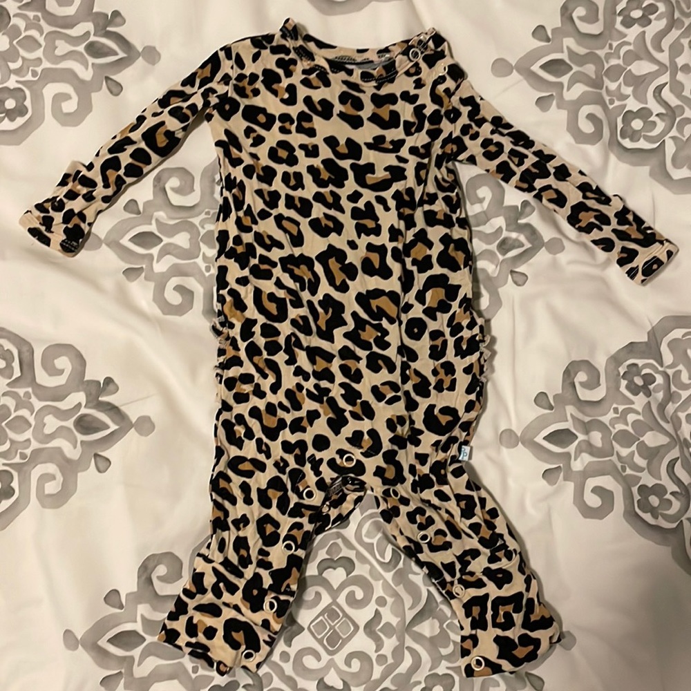 Newborn leopard snap onesie